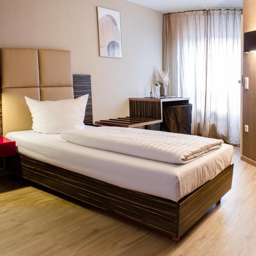 Arkade Hotel Am Theater Heilbronn Buitenkant foto