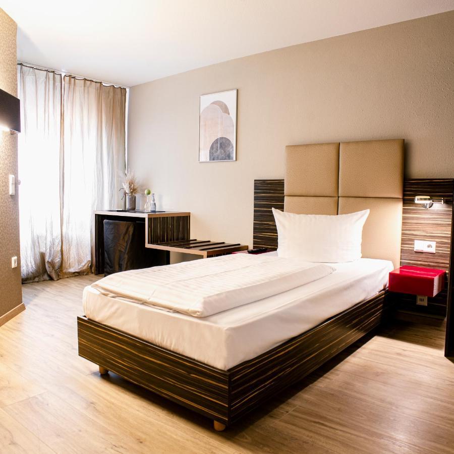Arkade Hotel Am Theater Heilbronn Buitenkant foto