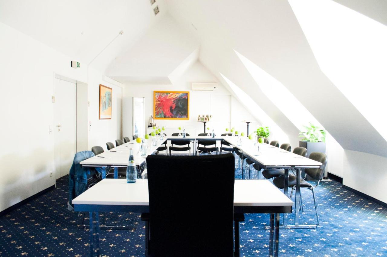 Arkade Hotel Am Theater Heilbronn Buitenkant foto